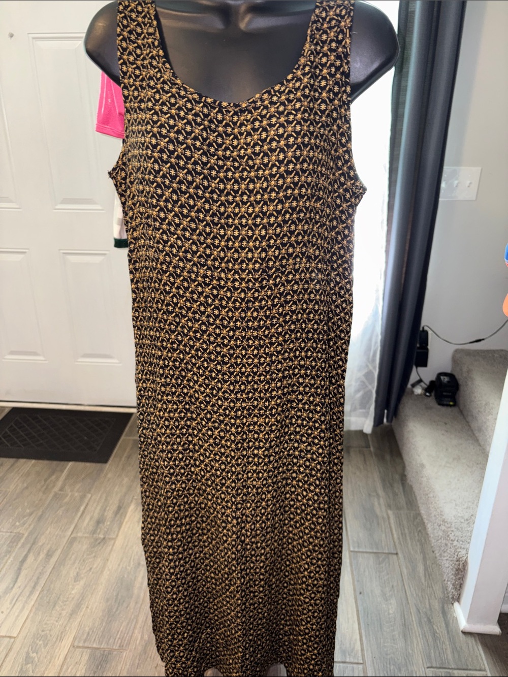 California Krush  Sleeveless Black and Gold Patterned Maxi Dress Large